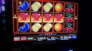 Bàn Baccarat live tại kbet với dealer chuyên nghiệp phát sóng trực tiếp